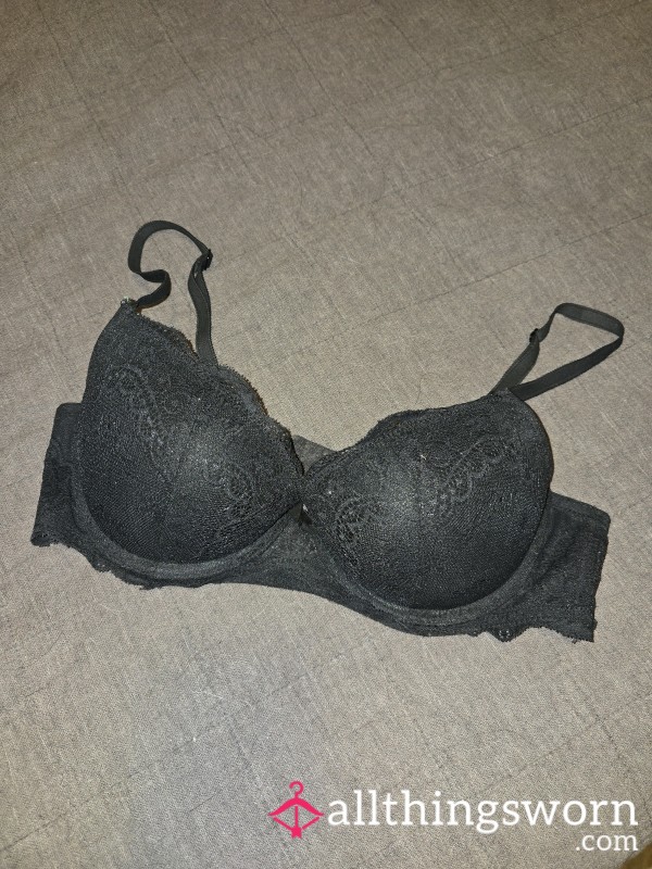 Black Lacey Push-up Bra