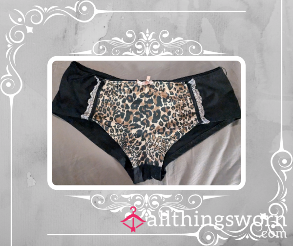 Black & Leopard Print Pantys W/ Lace & Bows