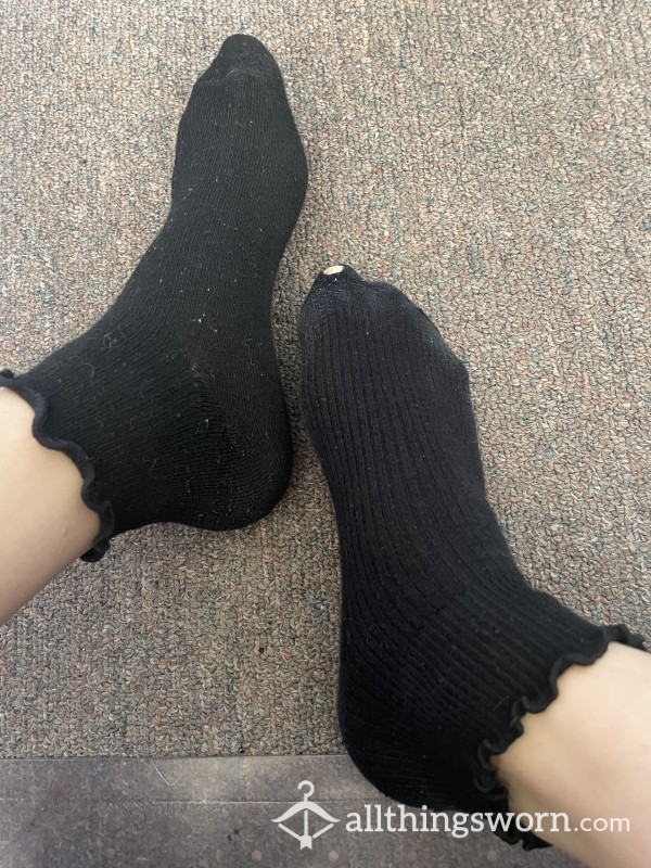 Black Lettuce Edge Cute Socks