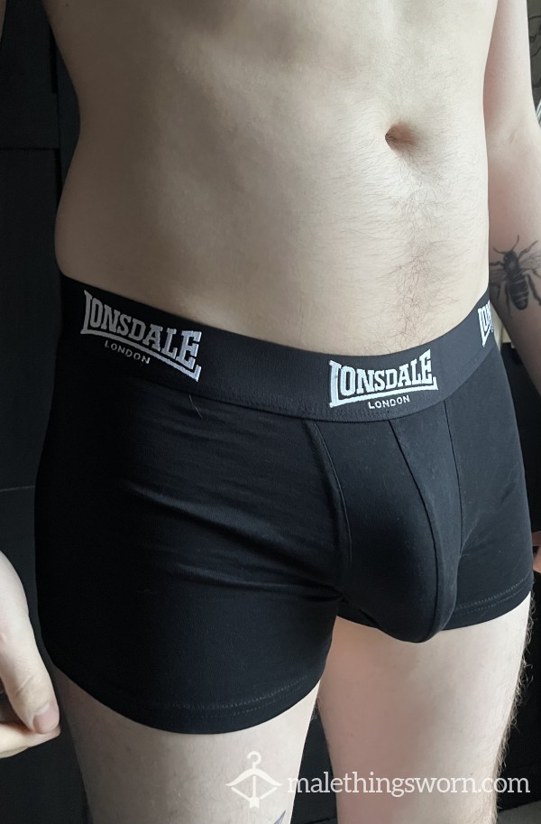 Black Lonsdale Trunks