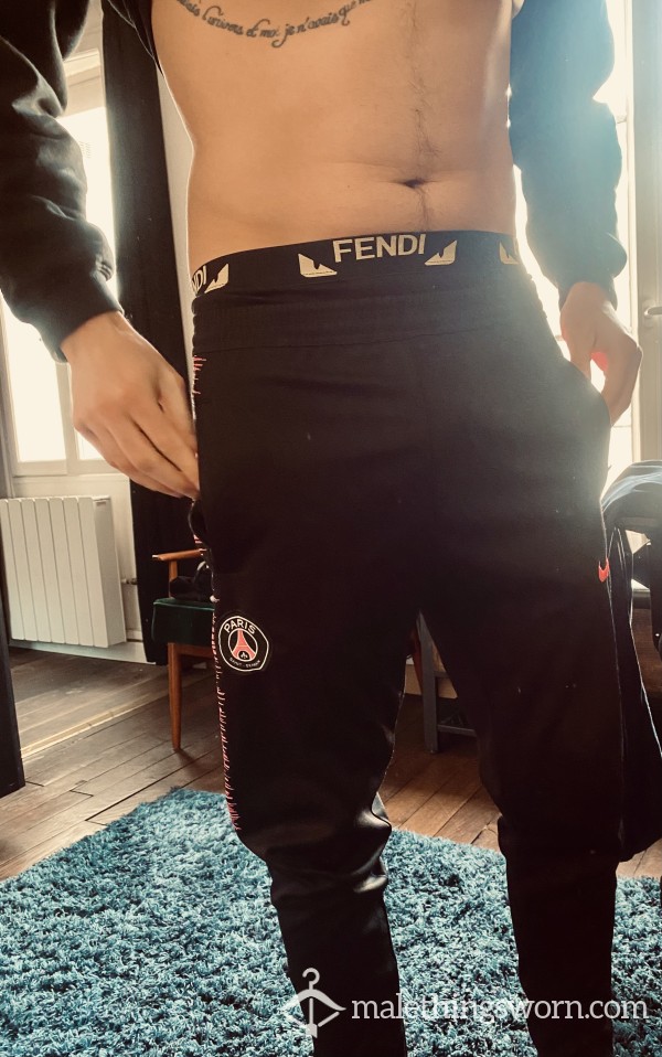 Black Nike Jogging PSG