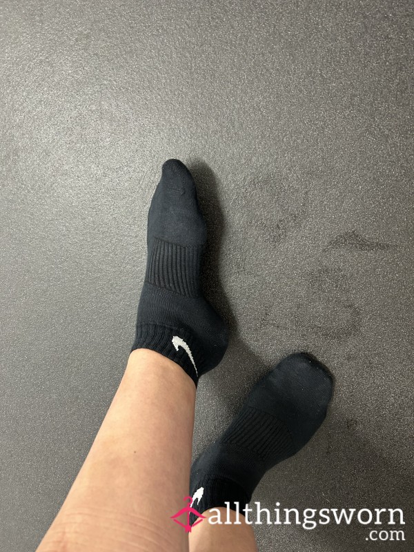 Black Nike Sports Socks - Worn For Workout Size 8