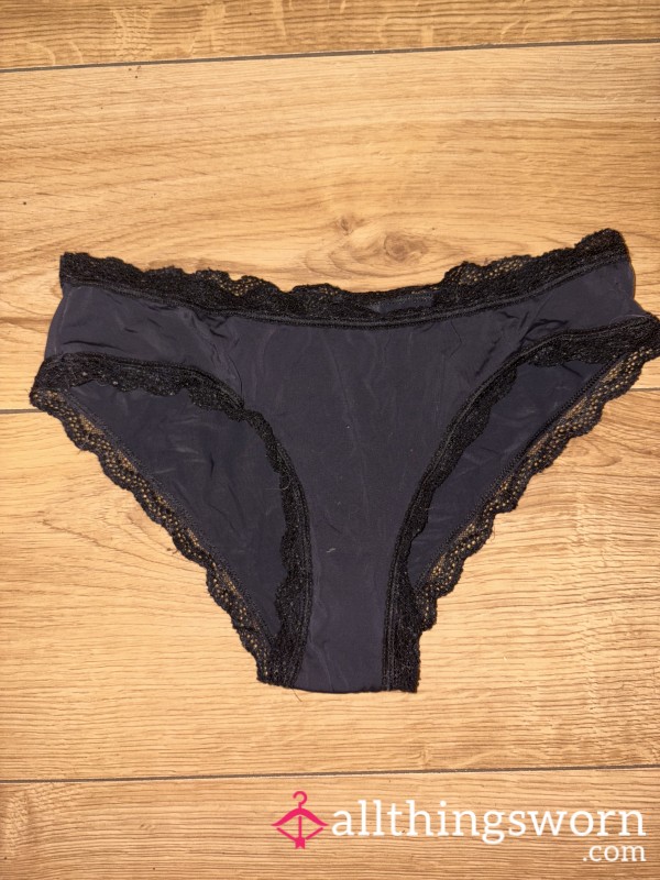 Black Panties With Lace Trimming