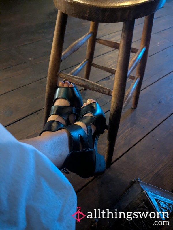 Black Sandals