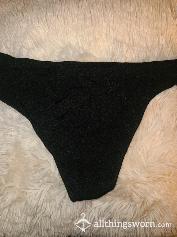 Black Seamless Thong