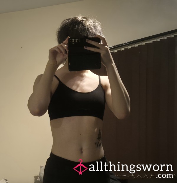 Black Sports Bra :p