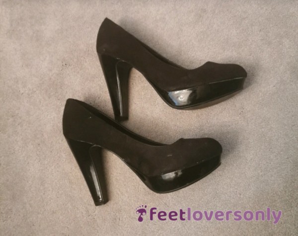 Black Stuede High Heels