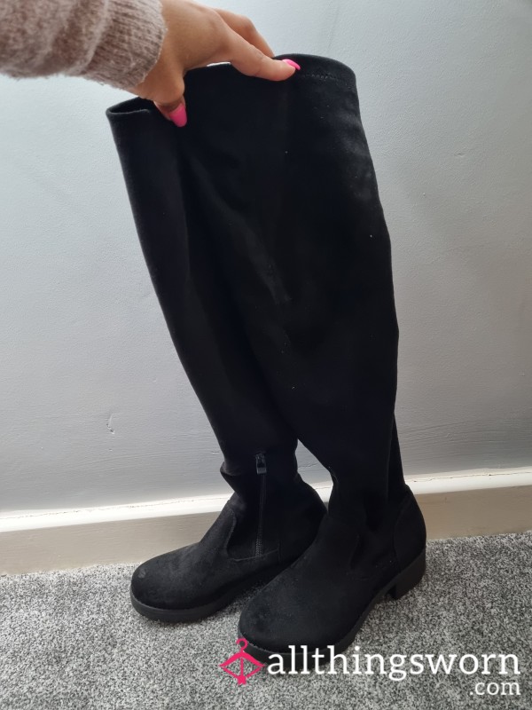 Black Suede Size 4 Knee High Boots