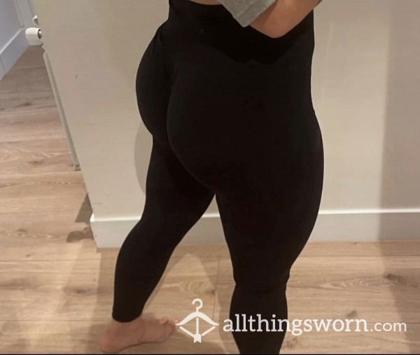 Black Sweaty Gym Leggings