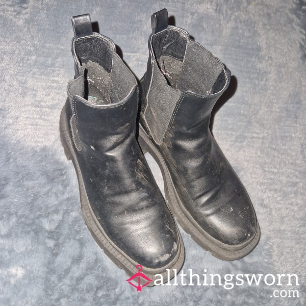 Black  Well-worn Platform Boots