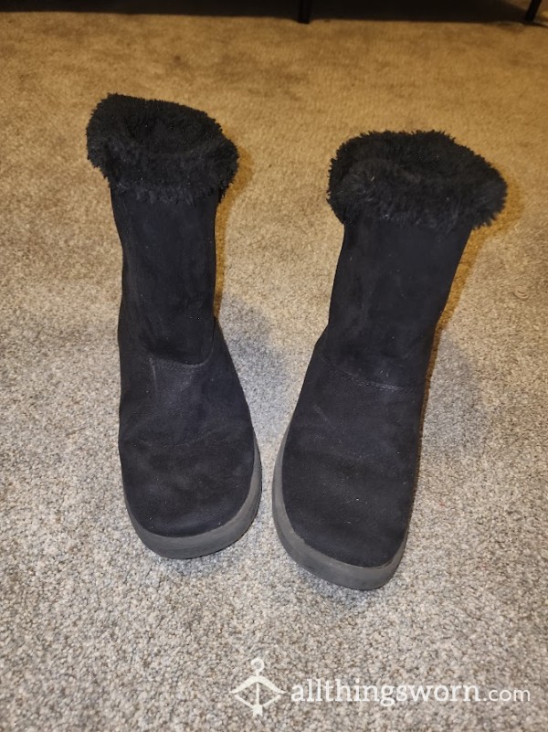 Black Winter Wanna Be Ugg Boots  Well Worn