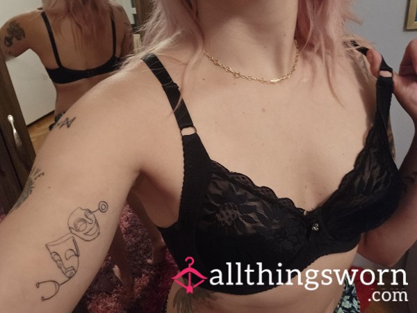 Black Worn-out Lacey Bra