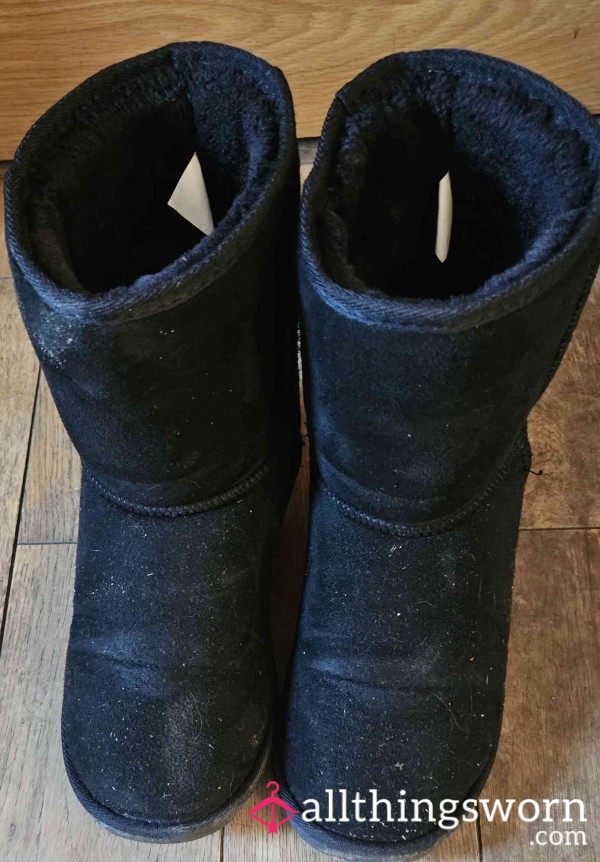 Black Worn Ugg Style Bootd