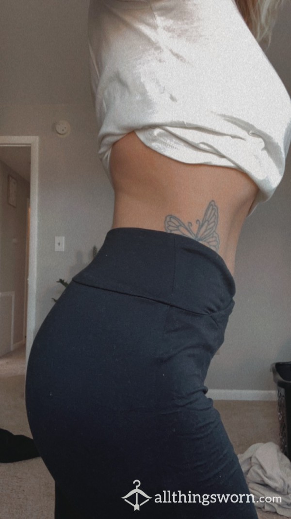 BLACK YOGA PANTS