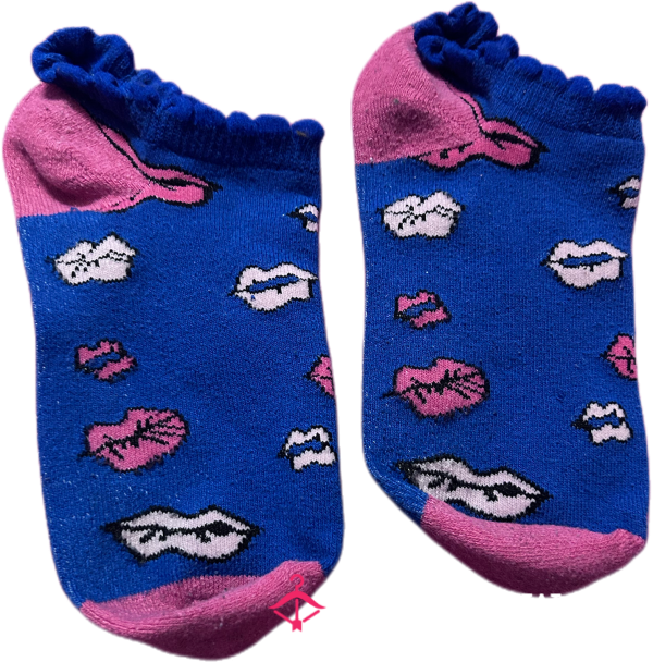 Blue And Pink Kisses Ankle Socks