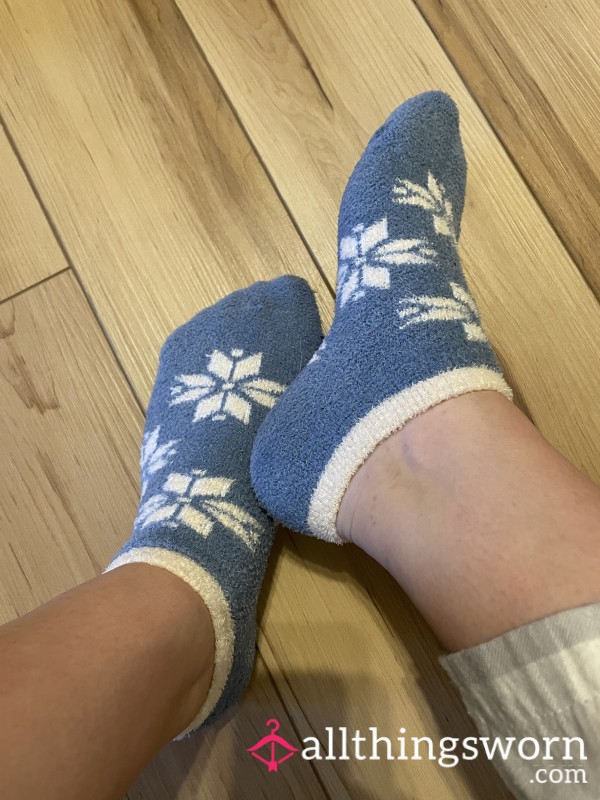 Blue Ankle Fuzzy Socks