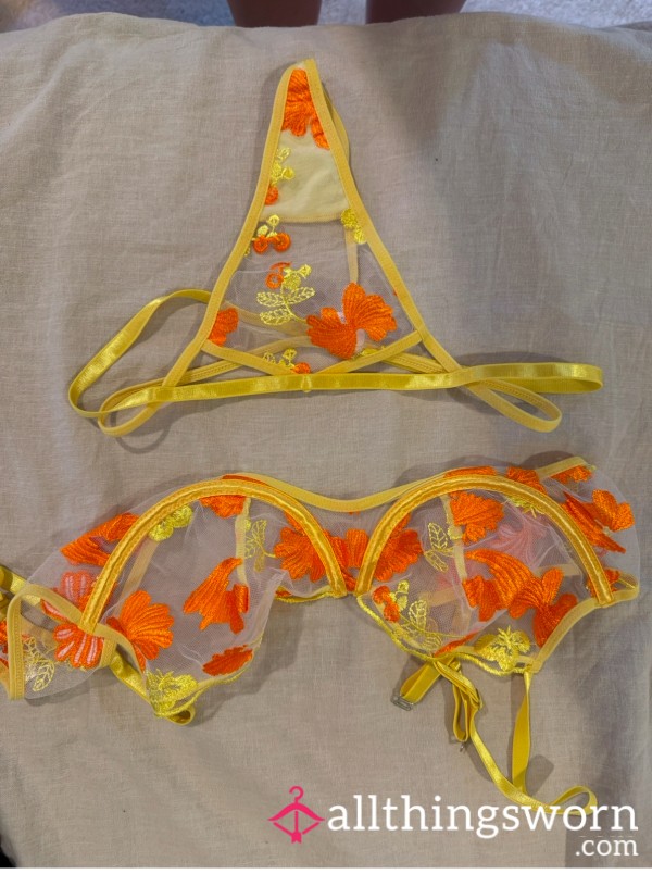 Matching Orange And Yellow Flor*l Set