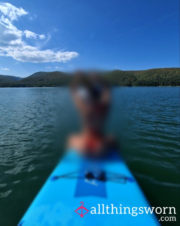 Booty On A Paddleboard 🍑🤤