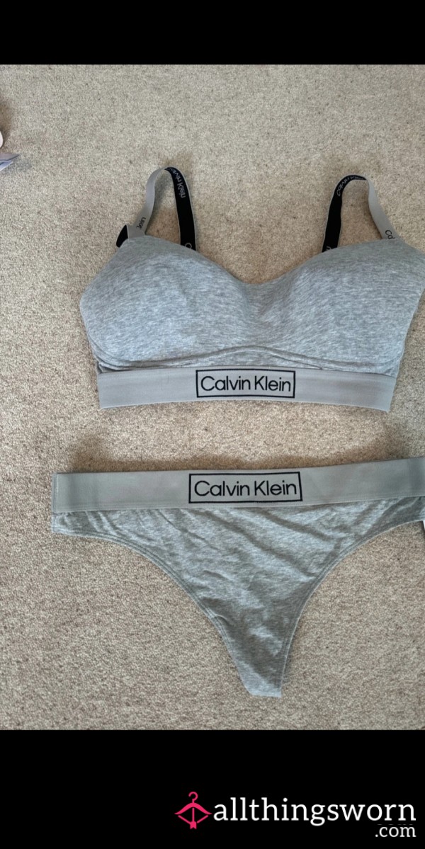 Bra And Thong Set Calvin Klein