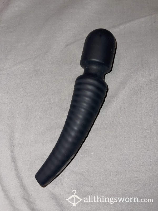 BROKEN & USED Black Vibrator!