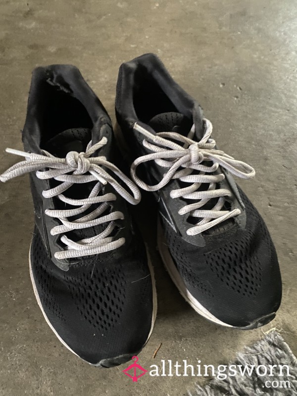 Brooks Running Sneakers