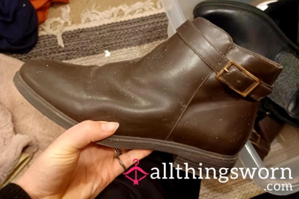 👢✨️Brown Buckle Ankle Boot✨️👢