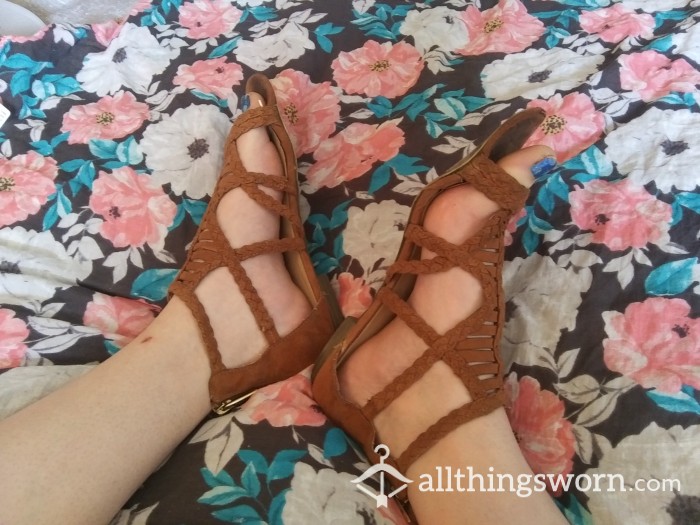 Brown & Heavily Worn Spring Sandal Flats