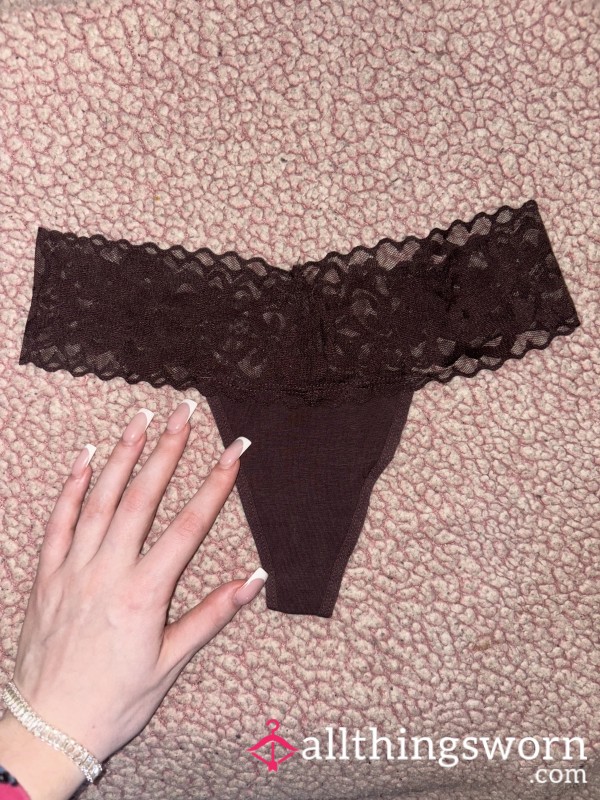 Brown Lace Thong🤎