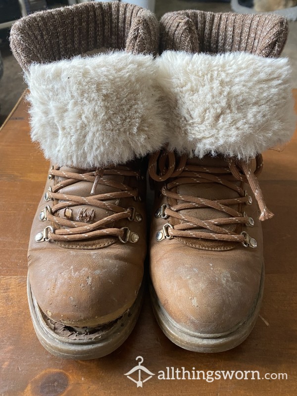 Brown Sweaty Winter Boots! Size 8 - Smells Of Musty Delight!