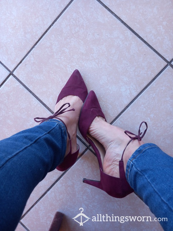 BURGUNDY SUEDE HIGH HEELS