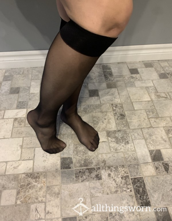 Calve High Nylons