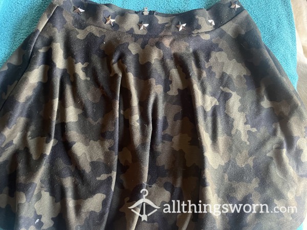 Camo Skirt With Studded Star Waist Line