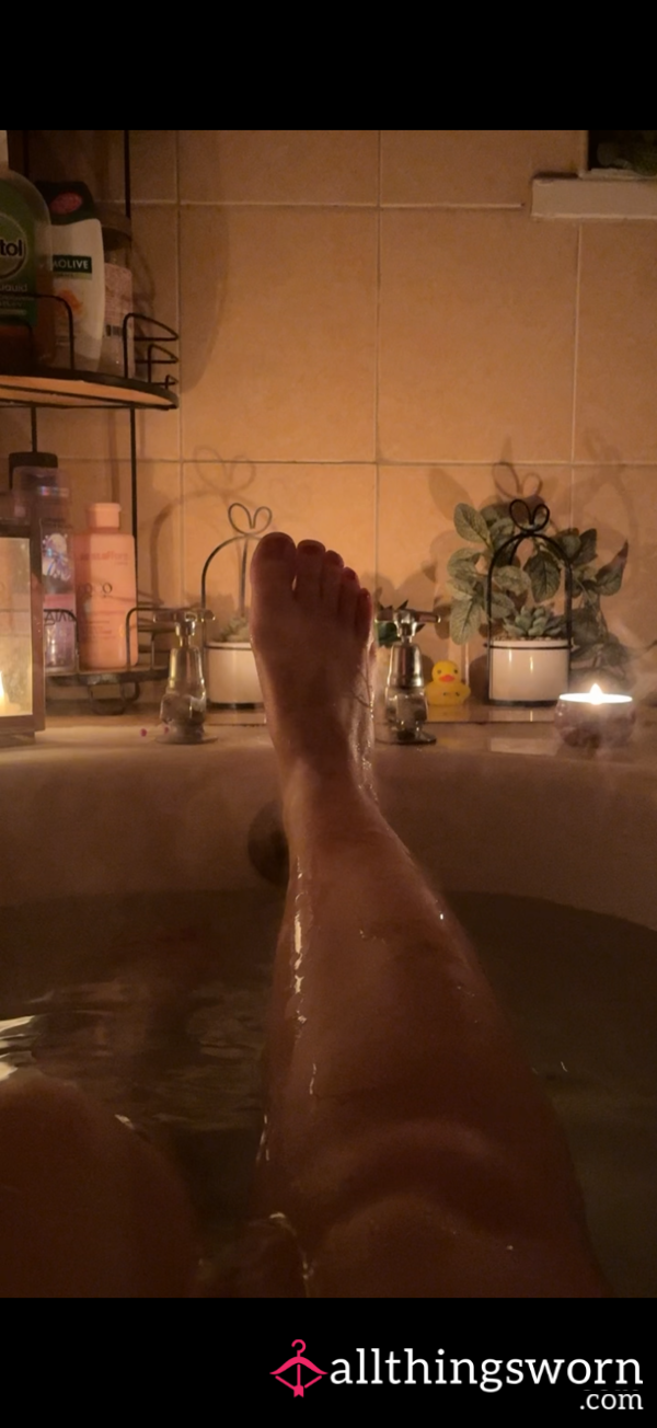 Candle-lit Bath Ft My Feet 👣