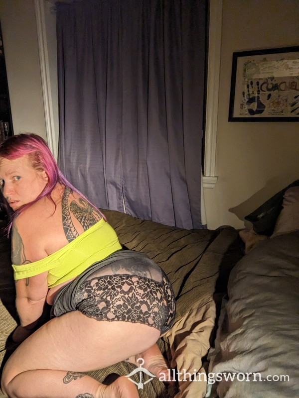 Check Out Pictures Of Me Stuffing And C*mming Hard Around My Panties