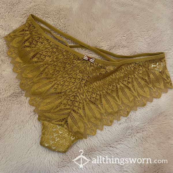 Cheeky Yellow Lace Panty 💛