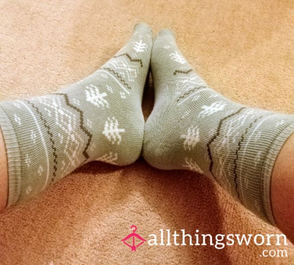 Christmas Style Comfy Socks Worn 👣🧦