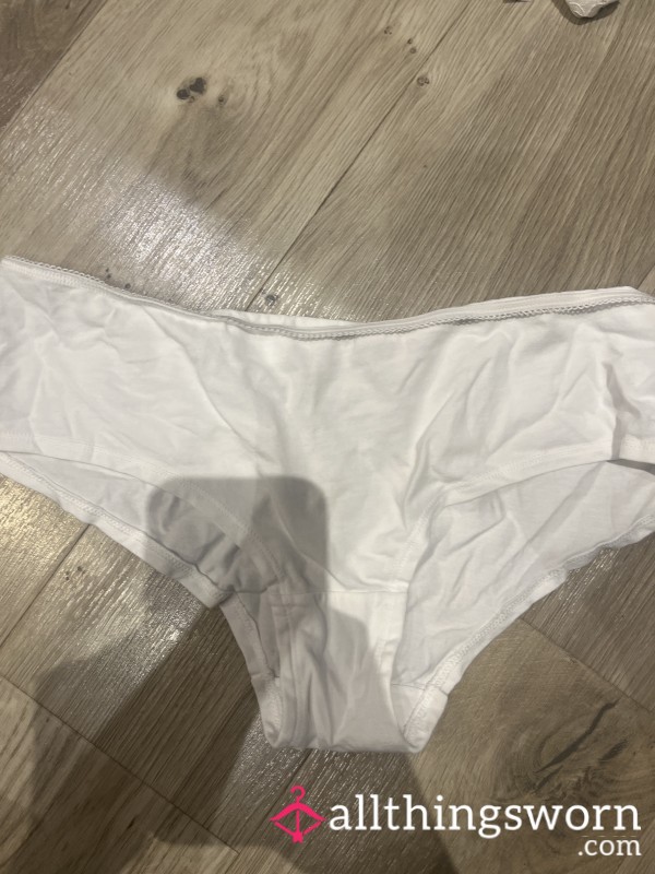 Cla**ic White Cotton Panties