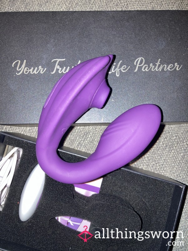 Clit & Vaginal Stimulator (A++ Quality)