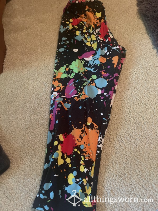 Colorful Used 3/4 Length Leggings 😬