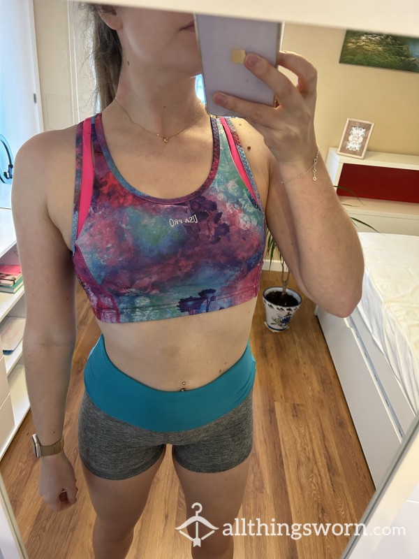 Colourful Sports Bra & Blue/Grey Short Shorts