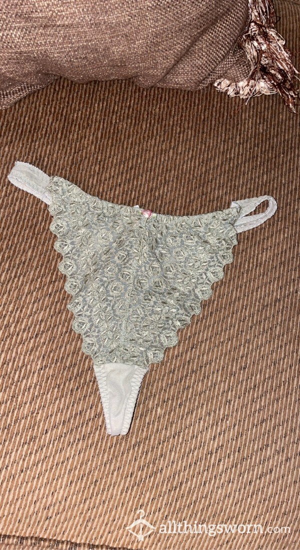 Come Buy My S**y Green Lace Well-worn Rose Thong 🥵🔥