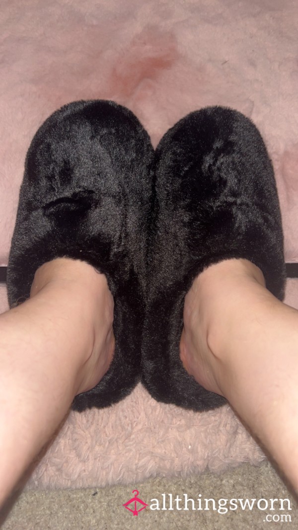 Comfy Black Slippers