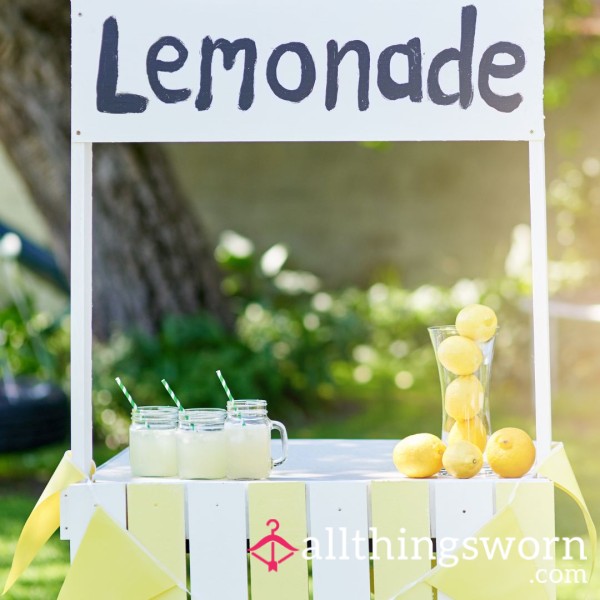 🍋 Cool Off With Some Fresh Homemade Lemonade 🍋