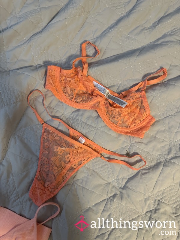 Cor*l Bra + Panties 🍑🍊💗