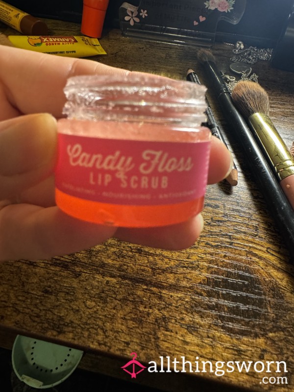 Cotton Candy Lip Scrub 🤤 Well Used 😘