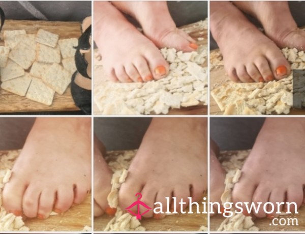 Crackers About Toes