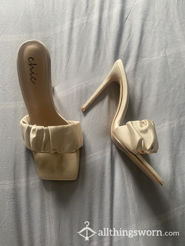 Cream Open Toe Silky Heels 👠