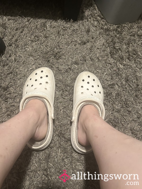 Crocs White With Light Gray Fur Inside