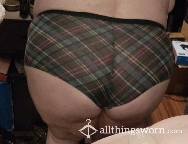 C*m-ing In Hot Jelly Underwears/Thongs