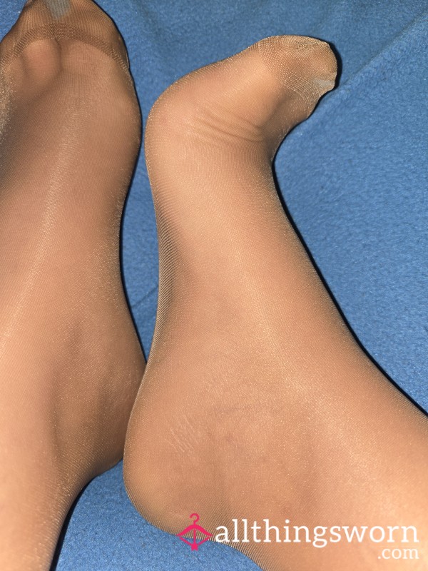 Custom Feet Content